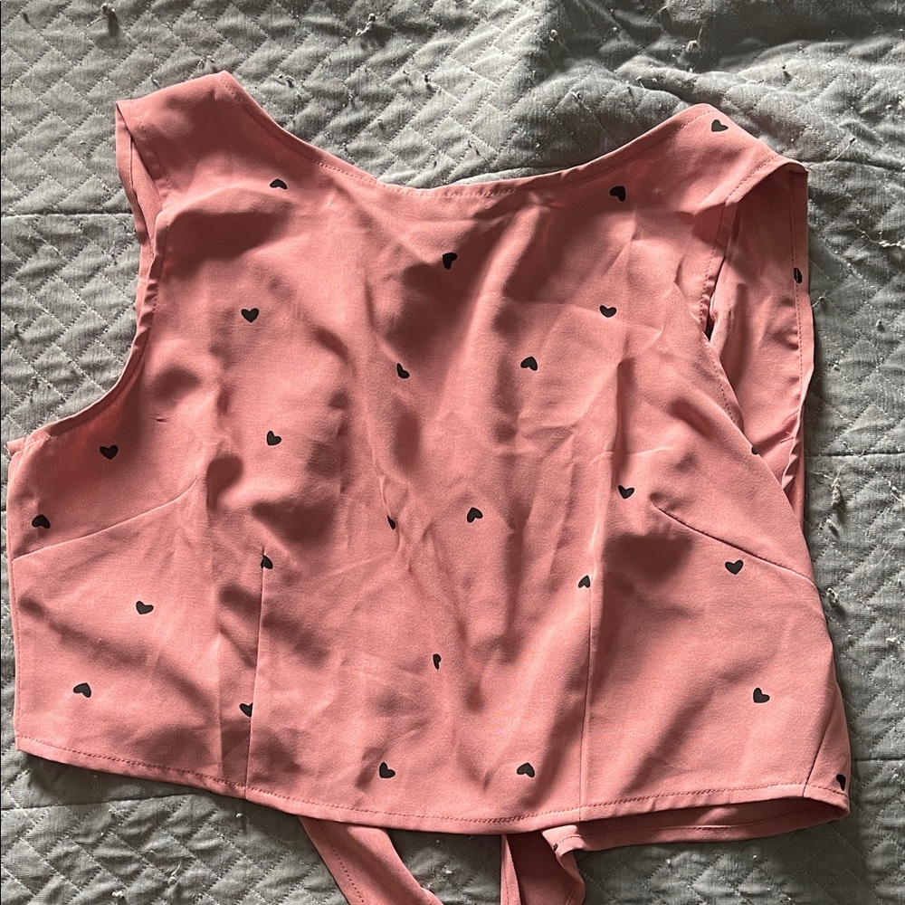 SHEIN Pink Crop Top with Heart Accents